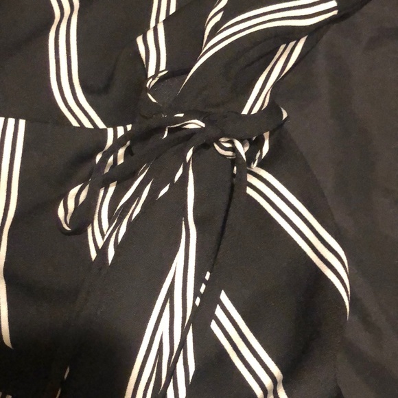 Striped Long Sleeve Dress - Picture 6 of 7